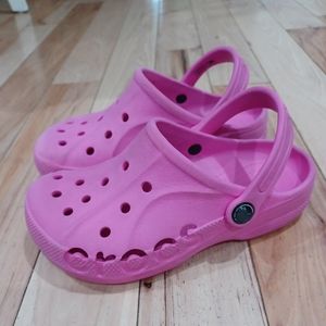 Crocs iconic comfort Kids' Baya Clog, Candy Pink, J2